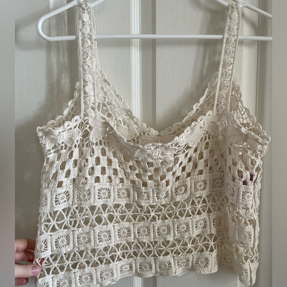 2/$20 Crochet cropped tank top - Picture 3 of 3